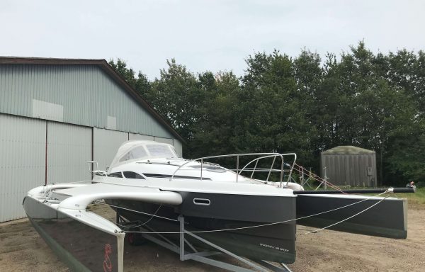 DRAGONFLY 28 SPORT (vendu)